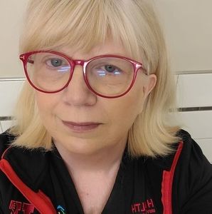 Meet your Posher, Denise